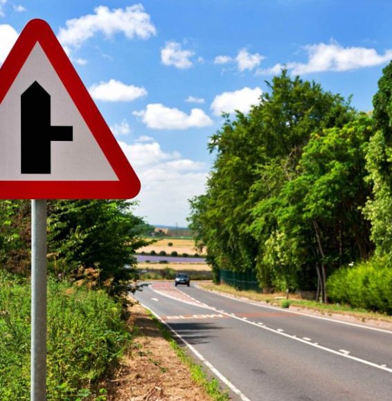 rural-sign-roadside-900x600